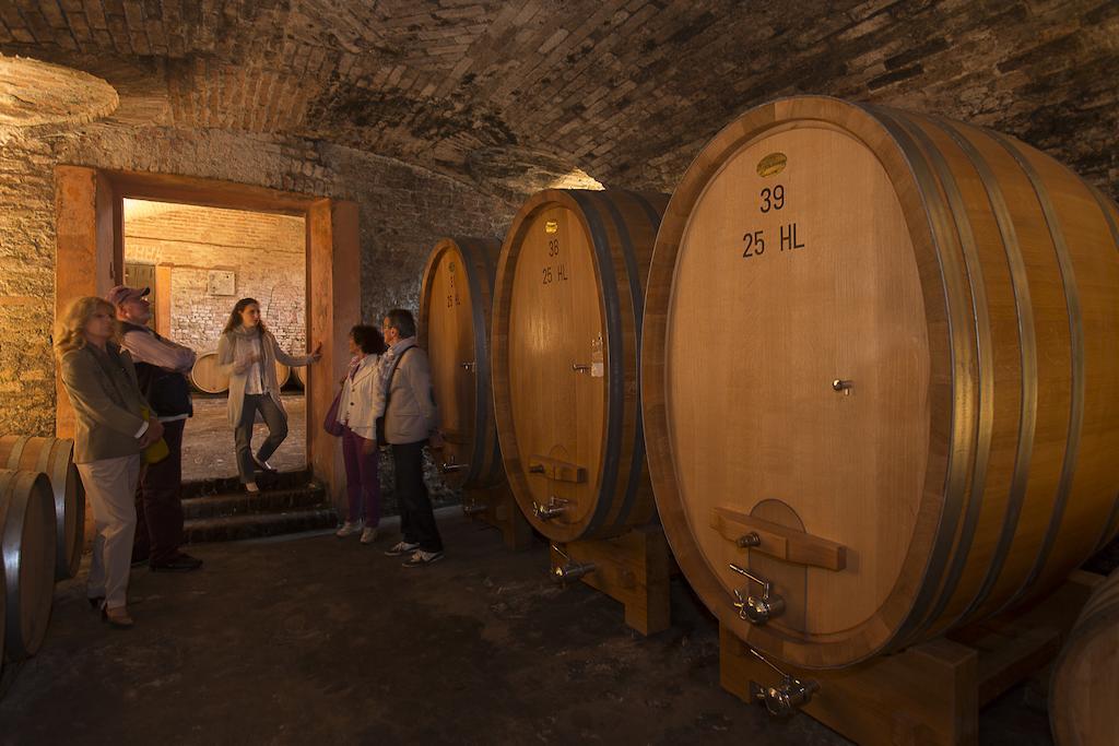 Marchesi Alfieri - Cantine E Ospitalita San Martino Alfieri Eksteriør bilde