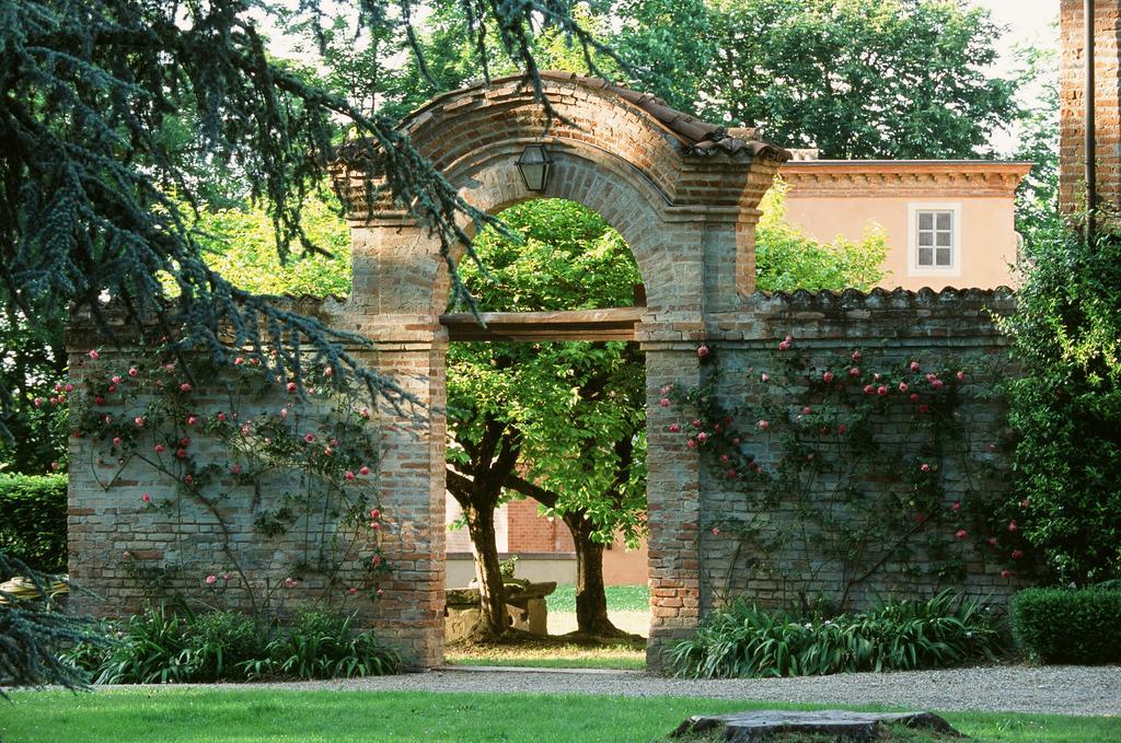 Marchesi Alfieri - Cantine E Ospitalita San Martino Alfieri Eksteriør bilde